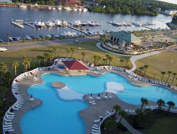 North Tower pool, hot tub and Marina Bar and grill for your enjoyment.
