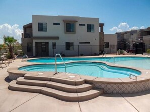 Hot Tub @ Town Center at Coral Canyon