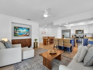 Open floor concept with the kitchen, dining and living room