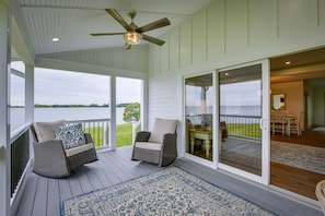 Covered Deck | Private Beach | Complimentary Kayaks & Bicycles | 80-Acre Farm