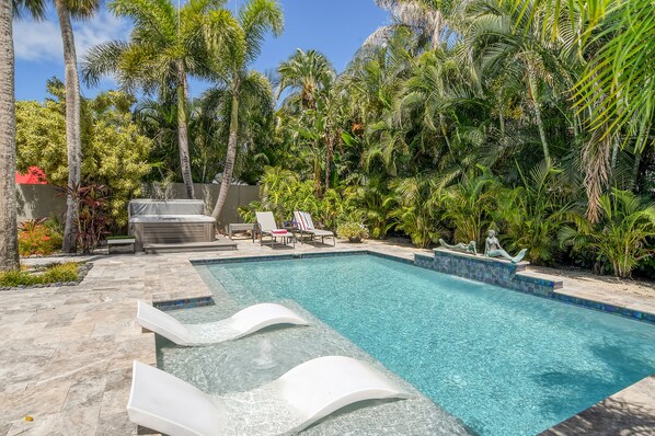 Private Heated Pool & Hot Tub Pool with Baja shelf and water Chaise lounges.