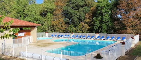 Piscine maison de vacances