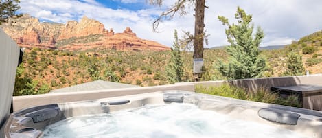 Hot tub with amazing views of Sedona's famous rock formations.