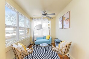 Great front patio with brand new retro furnishings