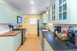 Great kitchen with everything you need to prep a meal