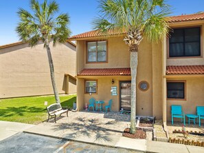 Front entrance/patio & parking