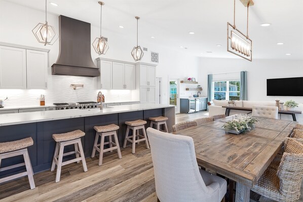 Kitchen/Dining Room