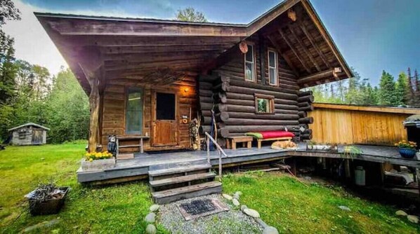 View of cabin from where you will park upon arrival