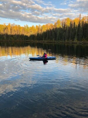 Lake paddle to trespass cabin