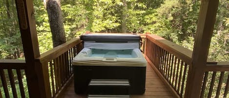 Relax on the front porch or in the hot tub!