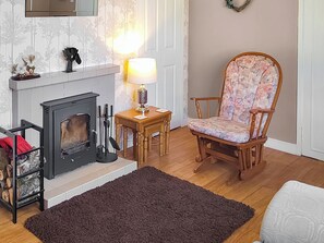 Living area | Honeysuckle Cottage, Luncarty, near Perth