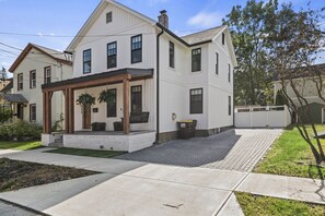 Street view of house