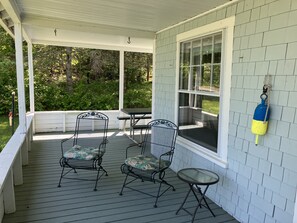 Large Farmer's Porch