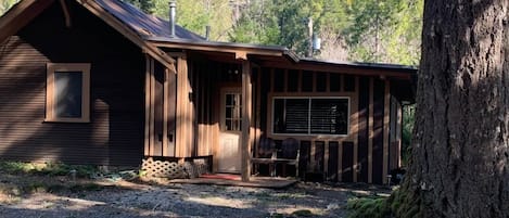 Private cabin patrick creek