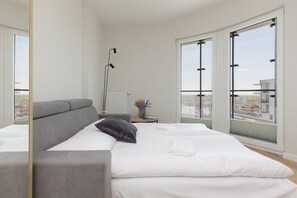 Unwind on the comfortable sofa that can be converted into double bed.