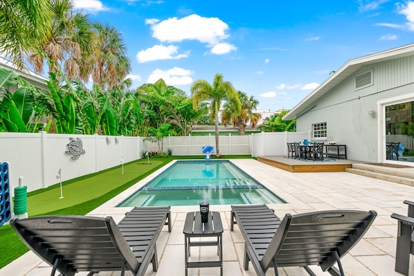 Private Pool and Spa