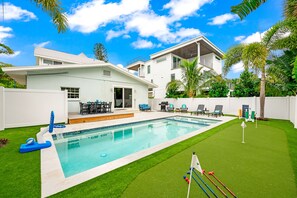 Private Pool and Spa
