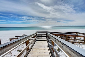 Vue sur la plage ou l’océan