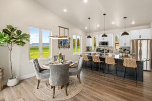 Dining | Kitchen
Seating for 8