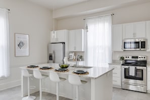 Hawthorneairbnb-19
