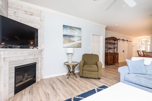 Sunset Island 2 Hidden Cove Way, Unit 4A Living Room