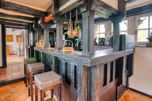 Bar (in der Unterkunft)