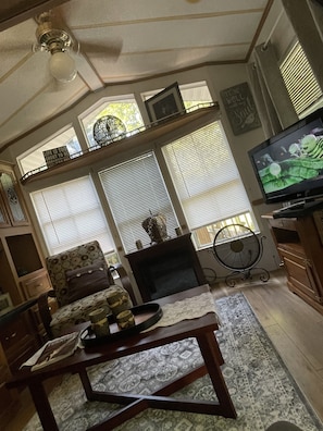 Living room /tv area