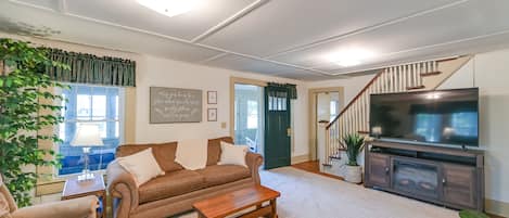 Bath Vacation Rental | 4BR | 2BA | Stairs Required | 1,700 Sq Ft