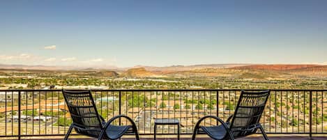 St. George Vacation Rental | 2BR | 1BA | 1 Step to Enter | 1,700 Sq Ft