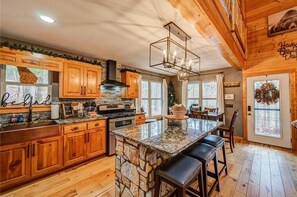 Kitchen with Island