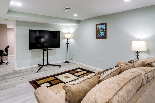 Granger Vacation Rental | 1BR | 1BA | 1,200 Sq Ft | Stairs Required