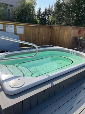 Hot tub open all year round