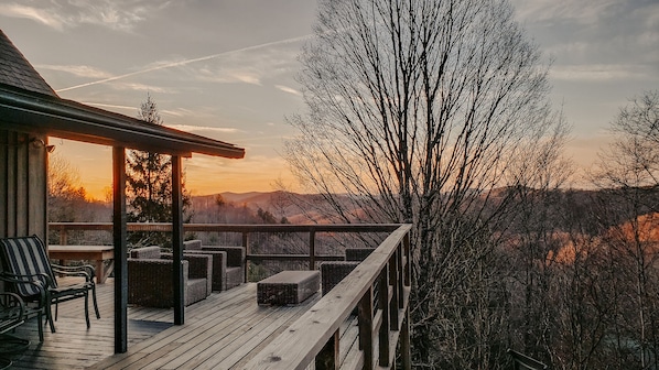 Enjoy scenic views from your expansive deck--fully equipped w/ outdoor seating