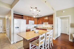 Full Size Kitchen with Island Bar Seating