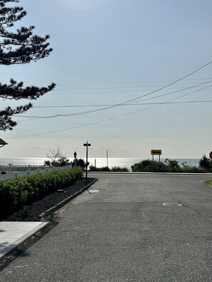 Steps to the beach