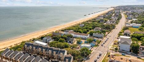 You can see how close you are to the beach! Just two blocks away. 