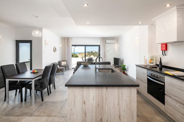 Open-Plan Living at Apartment Centeanes | Algarve Holiday Lets