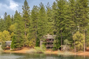 Lakeside Location