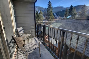 "There was a fantastic view of the mountain from the balcony. We would love to return in our future trip to Whistler!"-KIMBERLY