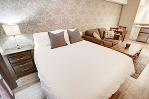 "Everything was nice and clean, the bed is very comfortable and the apartment had everything we needed "--Kirsten