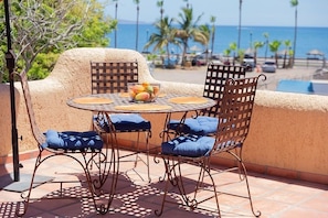 Dine outdoors with ocean views