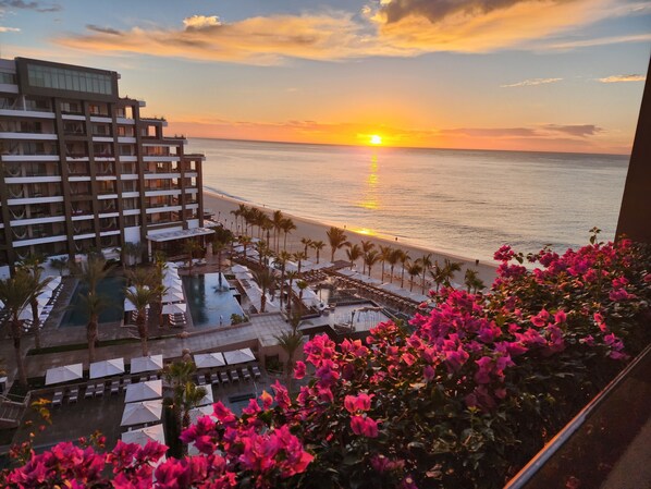 Garza Blanca Sunrise
