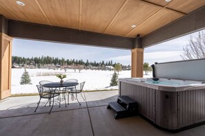 Patio / Hot Tub