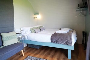 Ocean View 4 - 1 Bedroom Modern Pod - Llanrhidian (3234)