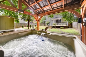 Fenced Backyard | Gazebo | Private Hot Tub | Fire Pit