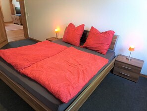 Ferienwohnung 2, 60 qm, 1 Schlafzimmer, max. 4 Personen-Schlafzimmer