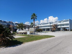 exterior - Boat parking