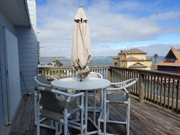 Outdoor seating on the balcony - Outdoor seating on the balcony