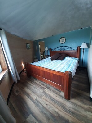 Lake Room
