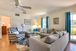 Living Room | Central Air Conditioning